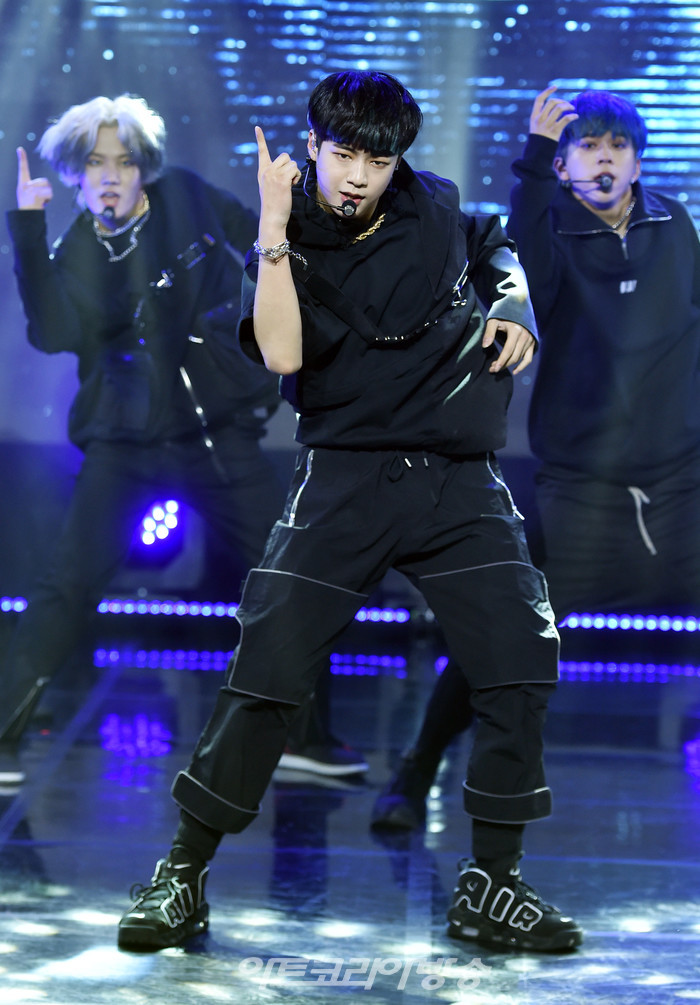 T1419(건우)_ 데뷔 1집 싱글 앨범 ‘BEFORE SUNRISE Part.1' 쇼케이스. 2021.01.11 제공 MLD엔터테인먼트