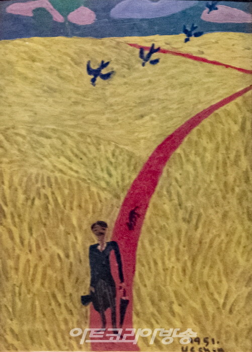 장욱진 30주기 기념전 '집, 가족, 자연 그리고 장욱진'-자화상 1951 종이에 유채 14.8×10.8cm