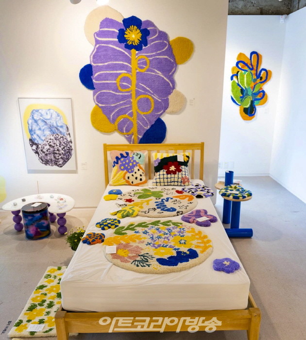 우유경 개인전 Youkyung Woo ‘abstract flowers in my garden'