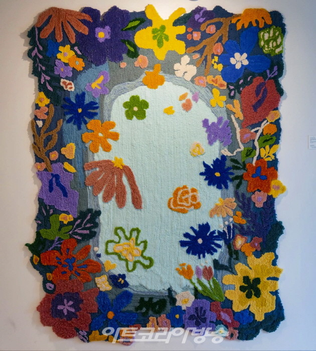 우유경 개인전 Youkyung Woo ‘abstract flowers in my garden'