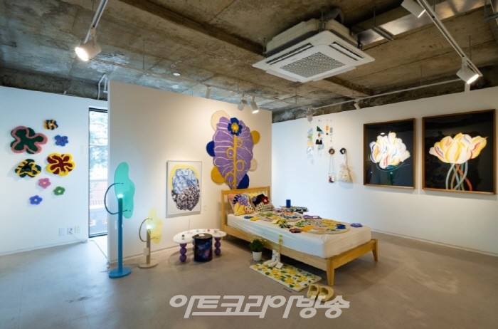 우유경 개인전 Youkyung Woo ‘abstract flowers in my garden'