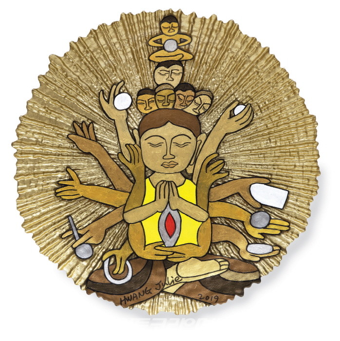 황주리 작가의 일상으로 만개한 꽃들의 ‘옴니버스 이야기