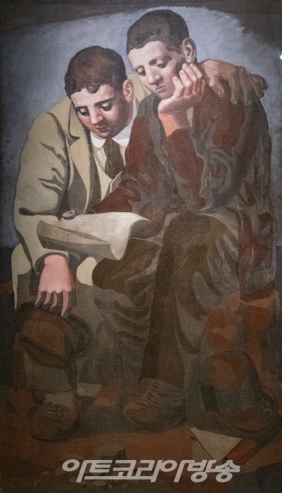 편지 읽기-1921, 파리 캔버스에 유화 184*105cm 파리 국립피카소미술관