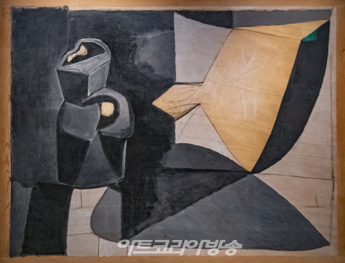 술단지가 있는 정물화