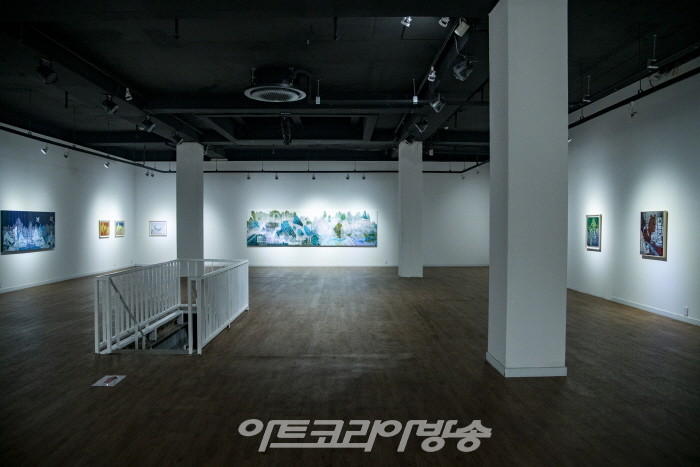 오현영 작가 '바코드산수화'전