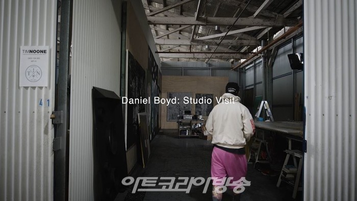 다니엘 보이드 studio visit링크: https://vimeo.com/561129310영상 제작: Motel Picture Company음악: Canyons영상 제공: 국제갤러리