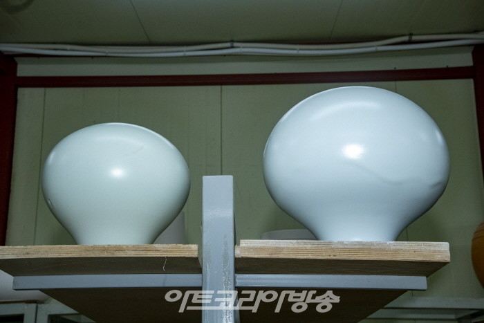 아트코리아방송이 선정한 2021 대한민국 문화예술대상 도자부문 황갑순 작가