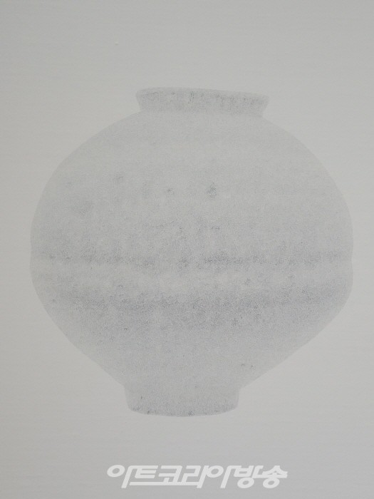 허정호 초대展 '티끌 같은 문자로 그린 달항아리'