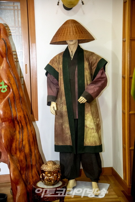 전통 복식 부문 김현숙 명인 '옷이 곧 사람이다'