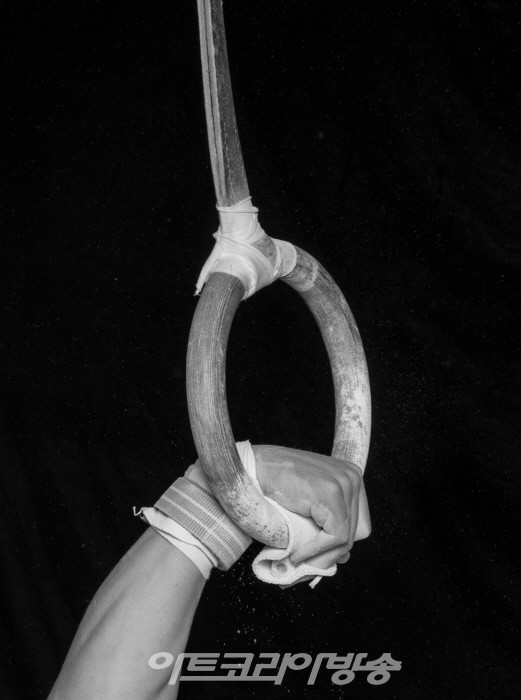 전명은, Glider Rings I, 아카이벌 피그먼츠 프린트, 48x36cm, 2019