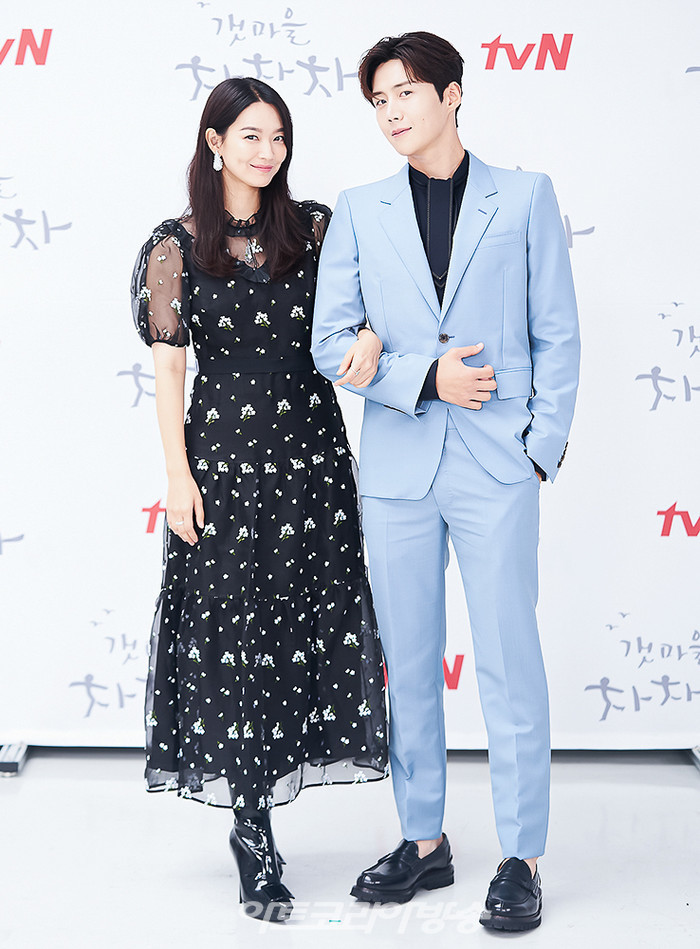 ​tvN 새토일드라마 '갯마을 차차차' 제작발표회(신민아, 김선호) 제공 tvN