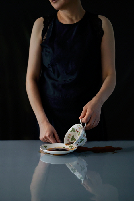 어느 날 다가온 육체의 감옥을 직시하며