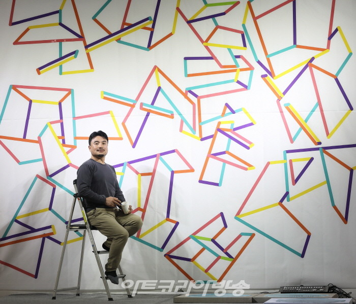 아트코리아방송이 선정한 대한민국 문화예술대상 회화부문 금보성 작가