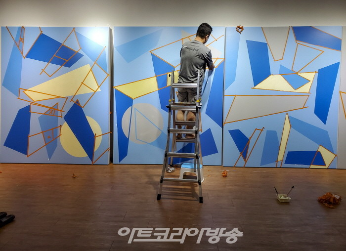 아트코리아방송이 선정한 대한민국 문화예술대상 회화부문 금보성 작가