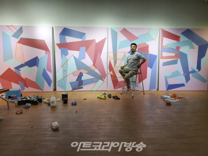 아트코리아방송이 선정한 대한민국 문화예술대상 회화부문 금보성 작가