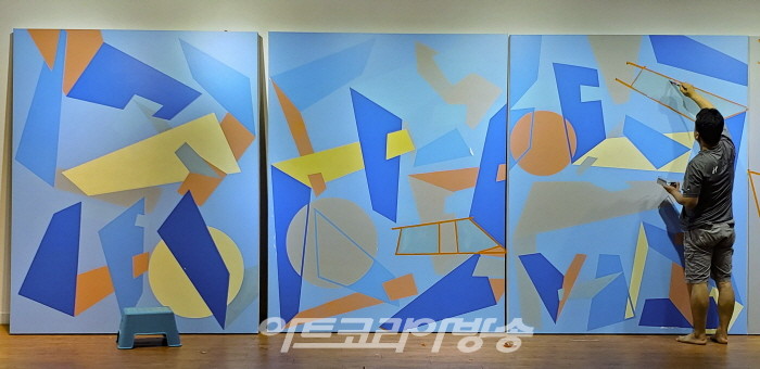 아트코리아방송이 선정한 대한민국 문화예술대상 회화부문 금보성 작가