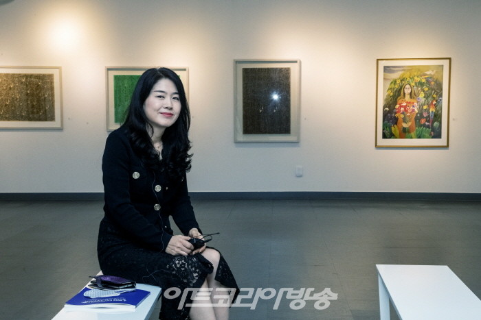 인사아트플라자갤러리 허성미 관장