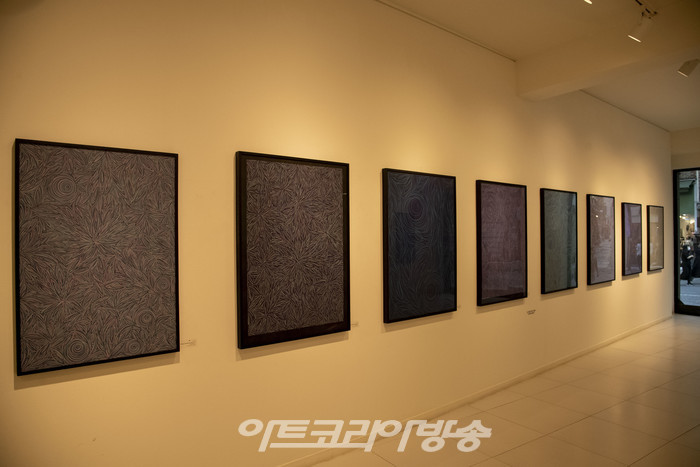 유수호 개인전 ‘Middle Space, My Princess Chrystie’