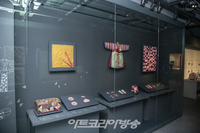 제56회 김달진미술사이야기 '서울공예박물관, 보자기 일상을 감싸다'