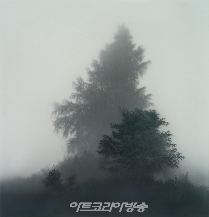 이기봉(b.1957)2014Plexiglas, acrylic, and mixed media on canvas147 x 142 cmCourtesy of the artist and Kukje Gallery이미지 제공: 국제갤러리