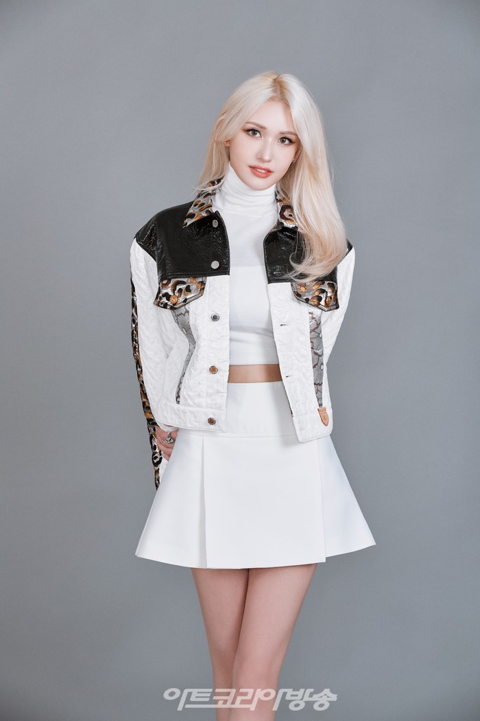 전소미 'XOXO' 쇼케이스 제공  더블랙레이블