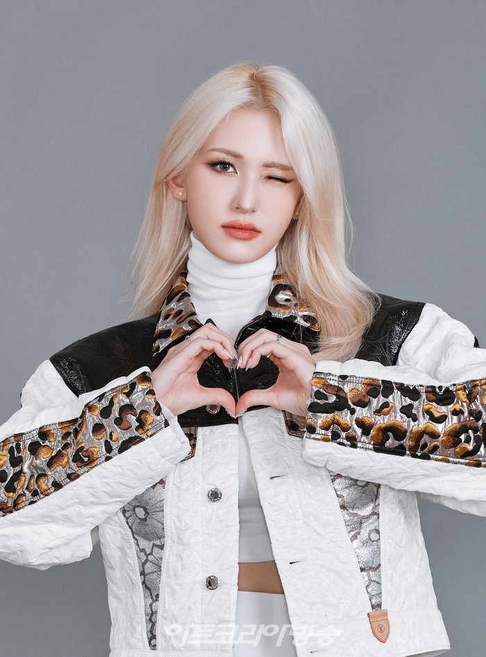 전소미 'XOXO' 쇼케이스 제공  더블랙레이블