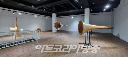 제13회 유재흥 展 'Wrapping 13번째 이야기'