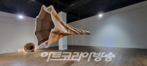 제13회 유재흥 展 'Wrapping 13번째 이야기'
