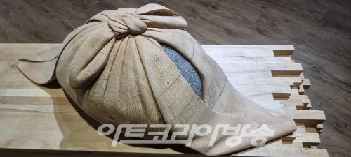 제13회 유재흥 展 'Wrapping 13번째 이야기'