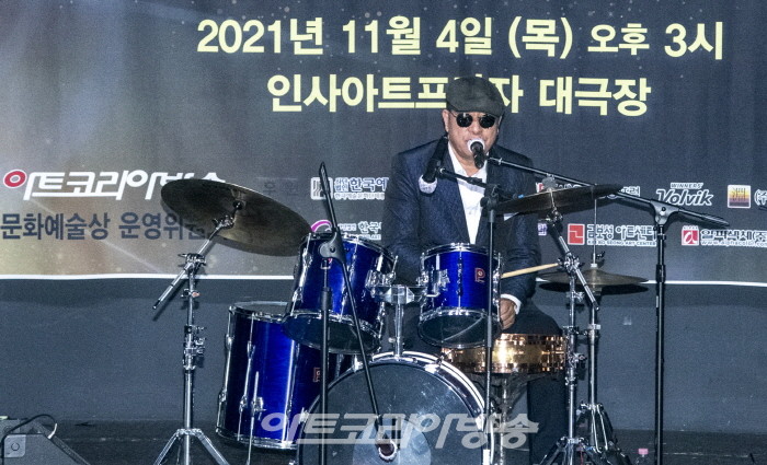 문화예술대상 시상식 3부 조태복 리드보컬 축하공연