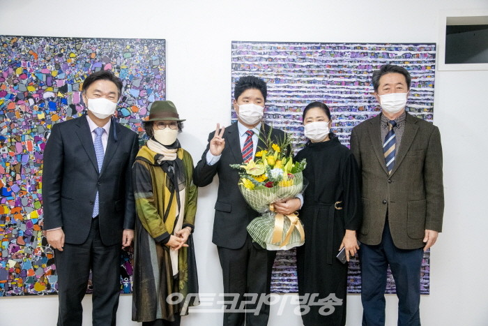 오민 목사, 남기희 교수, 권순욱 작가, 권순욱 작가 부모님