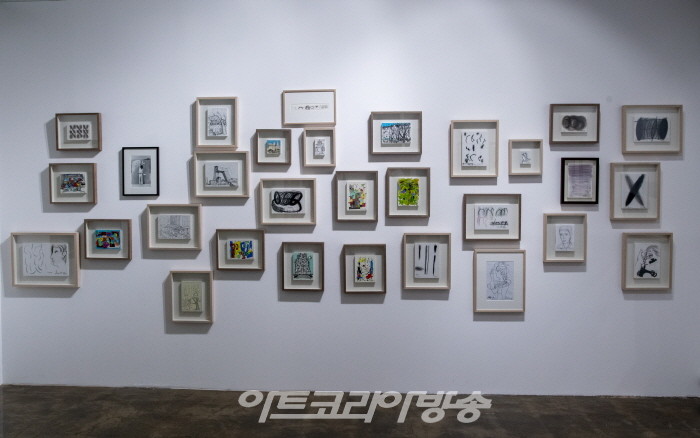 작가 이건용과 화상 김수열 ‘작품과 기록들’전