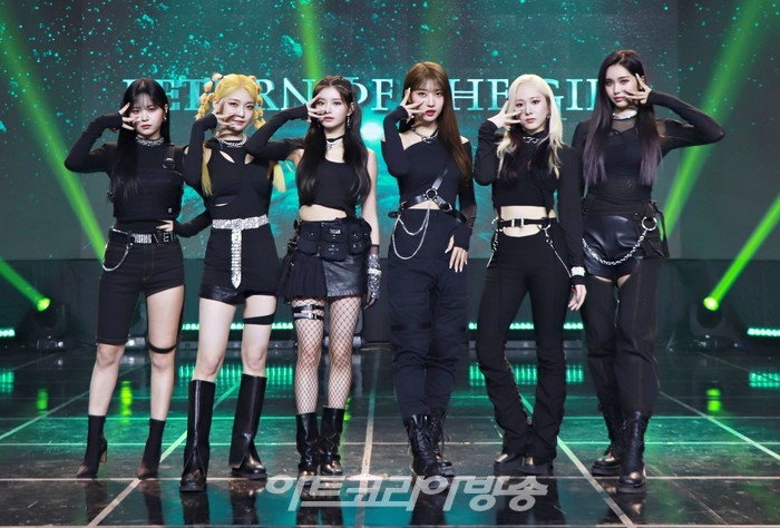 에버글로우 'Return of The Girl' 쇼케이스(이유, 온다, 이런, 시현, 미아, 아샤) 2021.12.01 제공 위에화엔터테인먼트