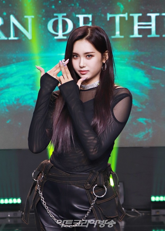 에버글로우 'Return of The Girl' 쇼케이스(아샤) 2021.12.01 제공 위에화엔터테인먼트