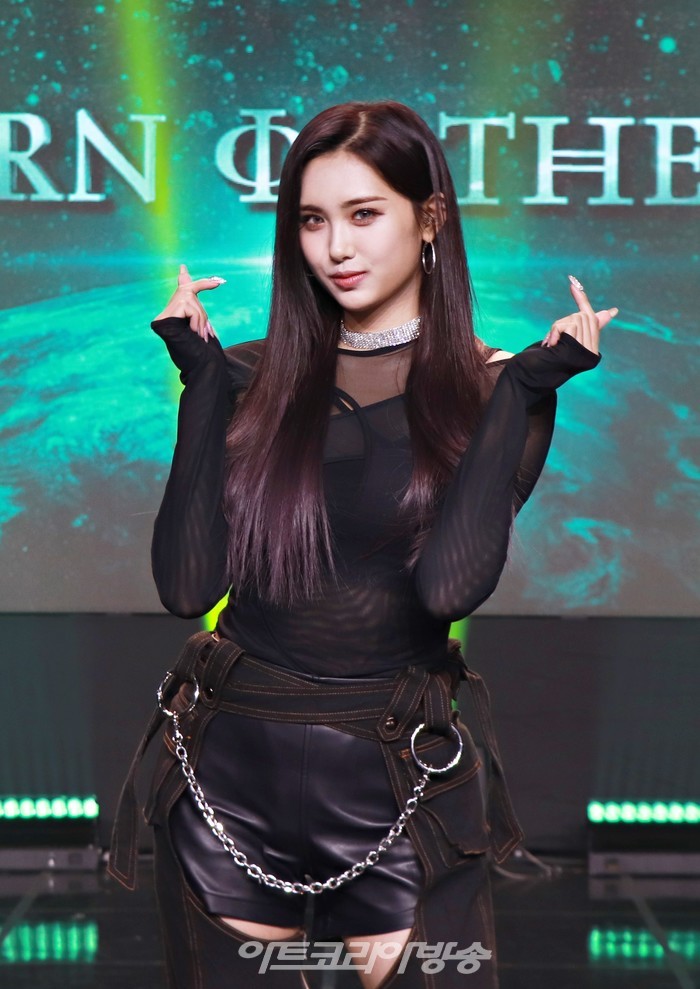 에버글로우 'Return of The Girl' 쇼케이스(아샤) 2021.12.01 제공 위에화엔터테인먼트