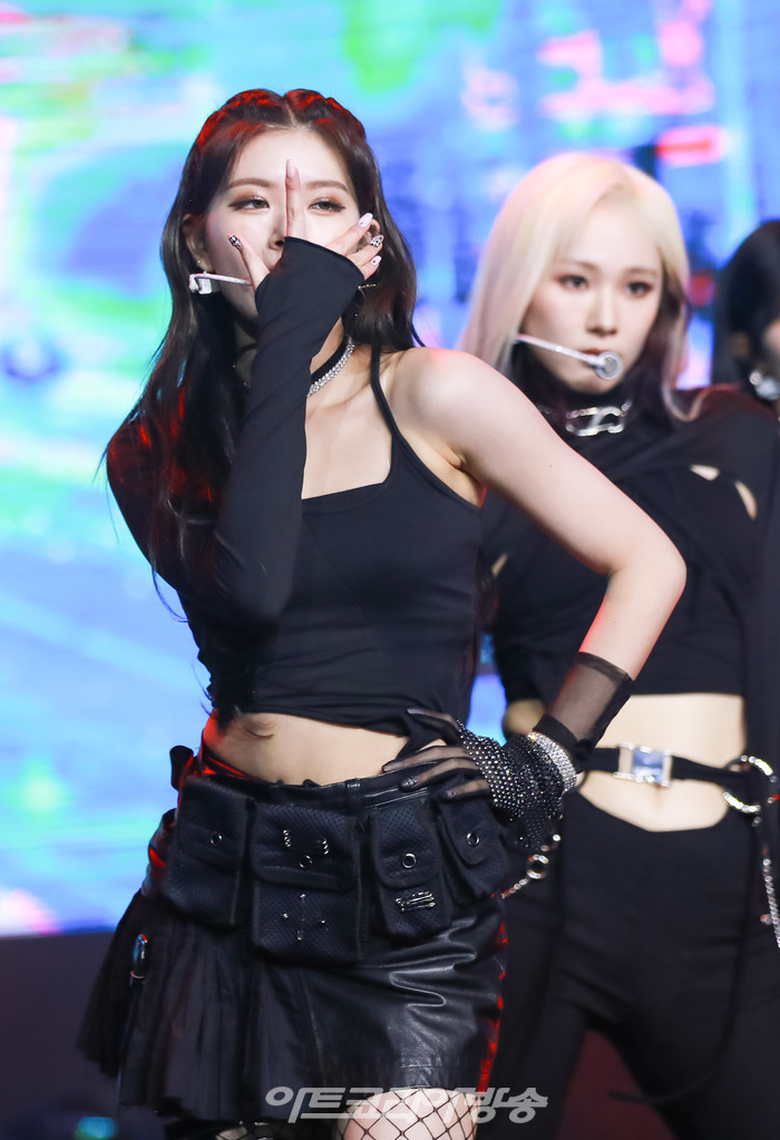 에버글로우 'Return of The Girl' 쇼케이스(이런) 2021.12.01 제공 위에화엔터테인먼트