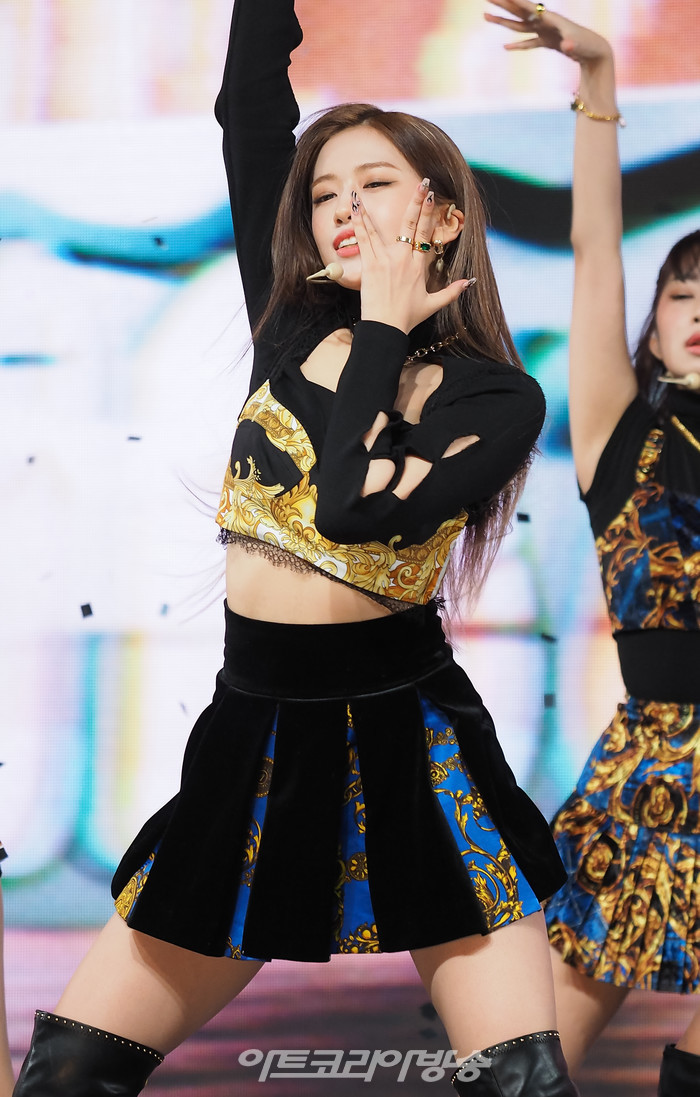 IVE(아이브) 데뷔 싱글앨범 'ELEVEN' 쇼케이스(안유진) 2021.12.01 사진 ⓒ아트코리아방송 이용선 기자