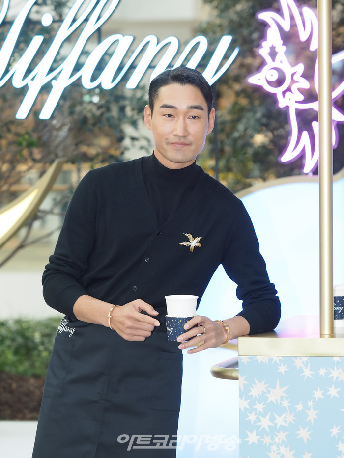 티파니 홀리데이 팝업 행사(김정환 선수) 2021.12.04 사진 ⓒ아트코리아방송 이용선 기자