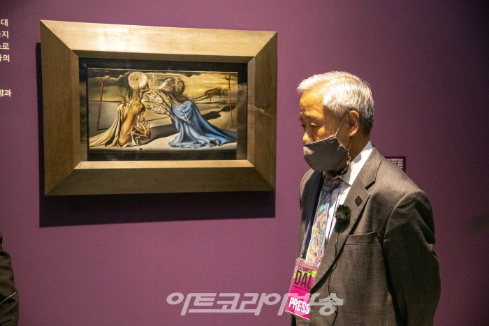 김달진미술자료박물관 관장