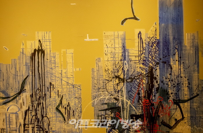 도시 속에서-새