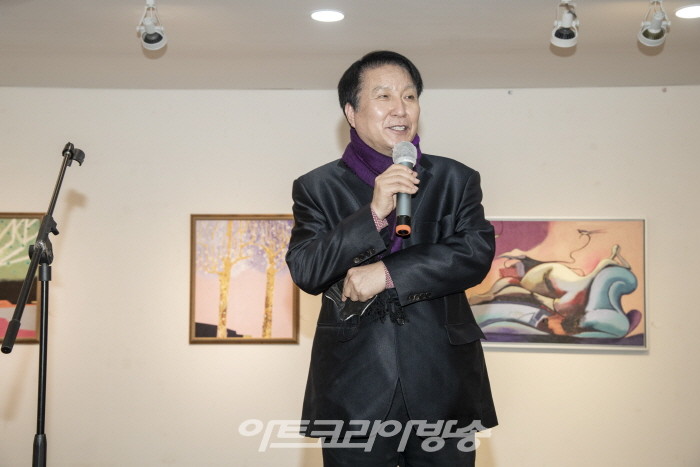 김종근 미술평론가