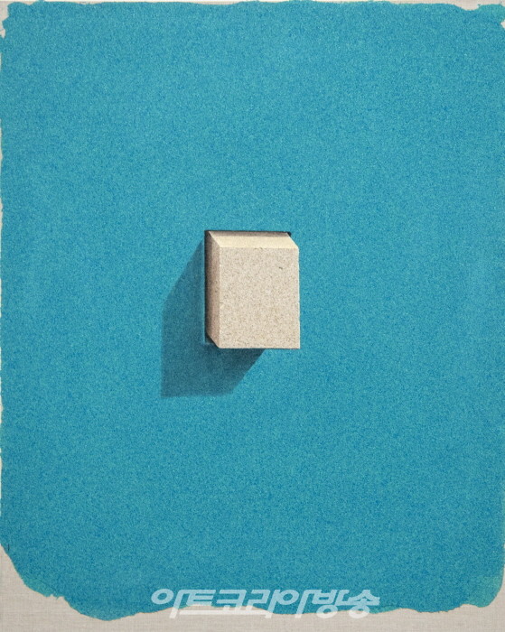 김강용 작가 '리얼리티를 넘어 단순과 컬러로'