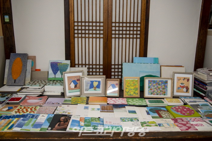 김인옥 작가 '그리움과 서정의 시적 메타포'