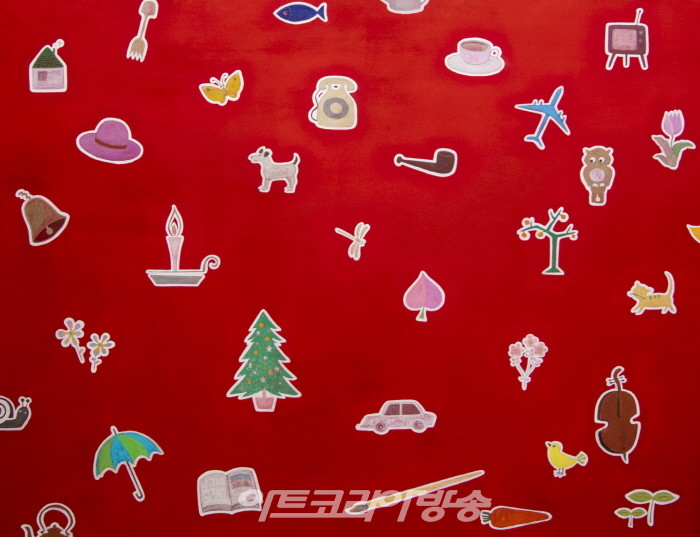 김인옥 작가의 '현실을 초월한 이상향의 세계'