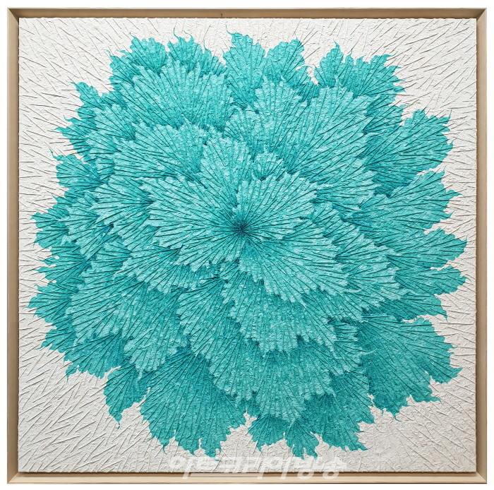 김순철 개인전 'About wish' 한지에 채색과 바느질