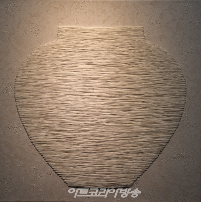 김순철 개인전 'About wish' 한지에 채색과 바느질