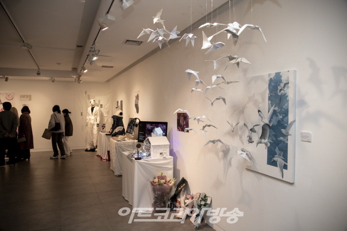 2022 디자인대학 연합전시회 '옥타린-연(緣)'