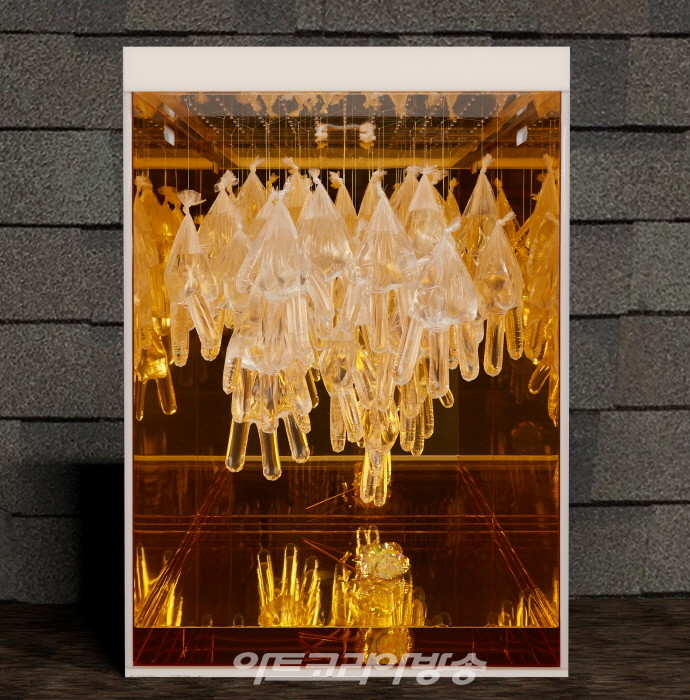 이헌영 Ice berg, 70x50x50cm,mixed media, 2021