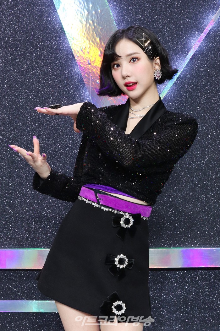 비비지(VIVIZ) '빔 오브 프리즘(Beam Of Prism)' 쇼케이스(은하) 2022.02.09 제공 빅플래닛메이드