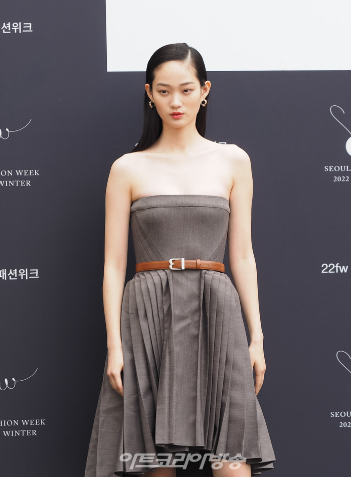 2022 FW서울패션위크 '본봄(BONBOM)' 패션쇼(모델 최현지) 2022.03.18 사진 ⓒ아트코리아방송 이용선 기자